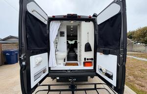 Camp-Ready 2025 Camper, Easy To Drive, Backup Cam