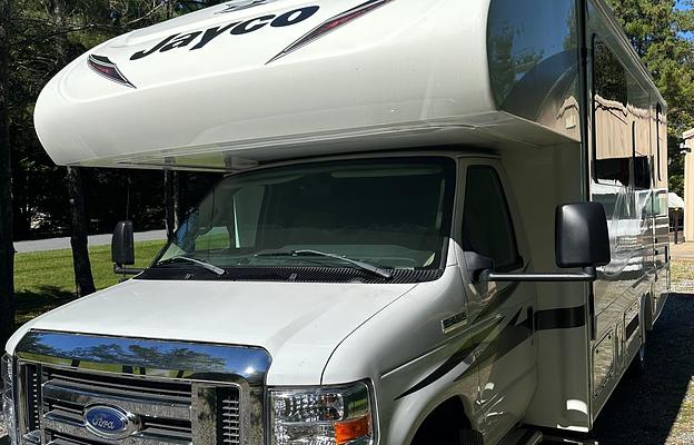 2018 Redhawk 25R RV rental photo 1