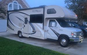 Thor Freedom Elite 26HE near Wilmington Beaches