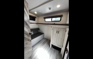 Family Bunkhouse RV w/ Starlink