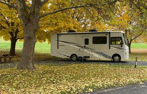 "Co-Pilot Cruiser" 2022 Winnebago Vista 27P