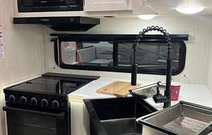 Our Newest Edition Brand New 2025 5th Wheel