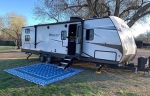 The Voyager~ 2 bed/1 bath Quad bunks, sleeps 8