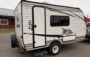 2019 Jayco Jay Flight SLX 7 145RB RV rental photo 4