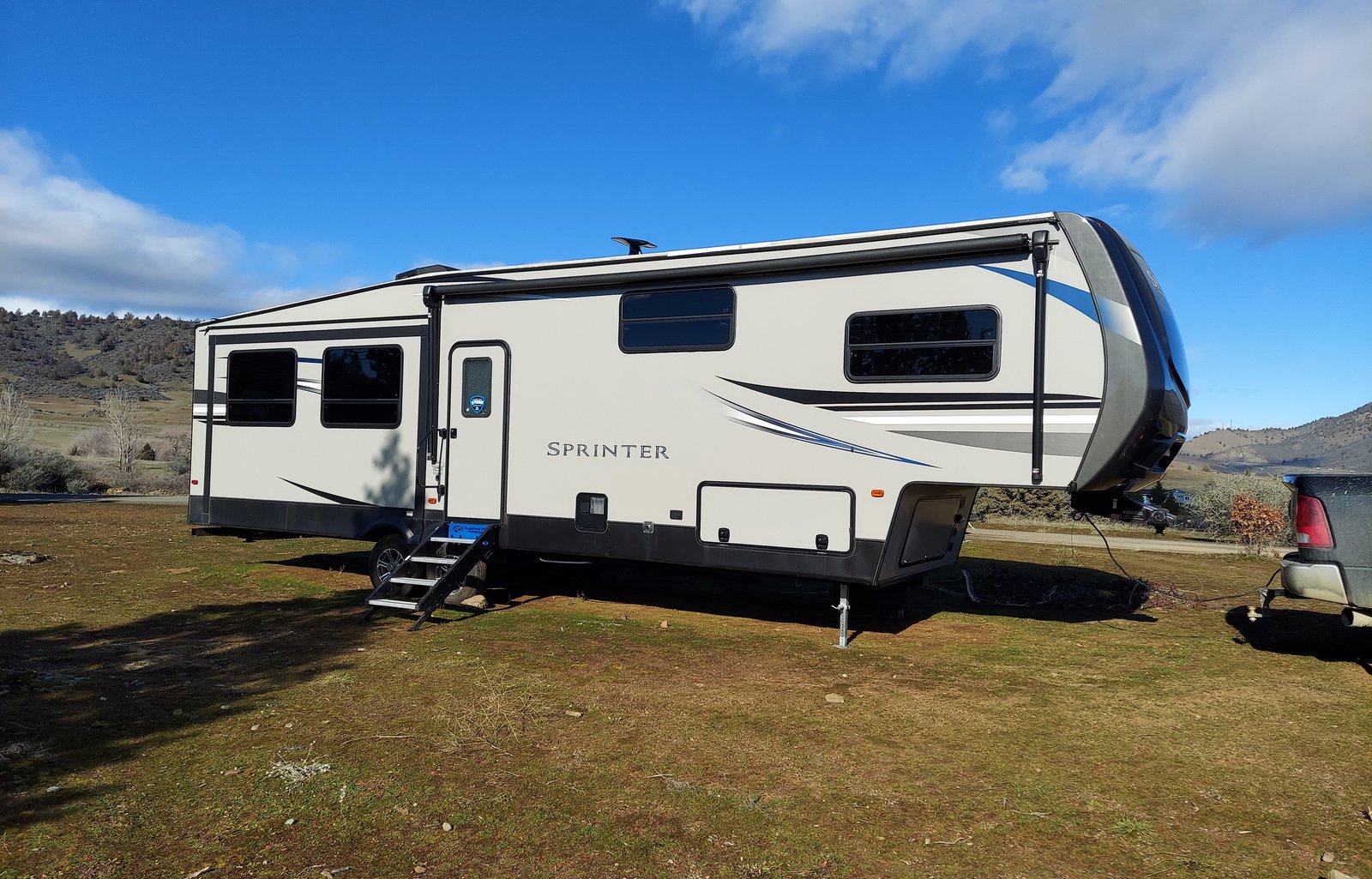 2019 Keystone RV Sprinter Campfire Edition 31FWMB