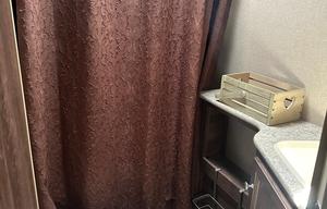 2016 Dutchmen RV Coleman Lantern LT Series 17BH RV rental photo 6