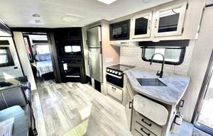 GLAMPING- 2022 , Comfy KING, kids/dogs welcome!