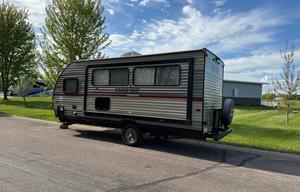 Big slide out, sleeps 6, under 4,000 lb! 400W solar