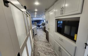 Luxury RV Adventure: Rent the Eclipse 34J Class A!