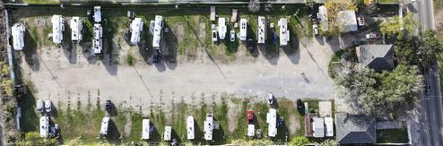 Three Oaks & A Pine RV Park