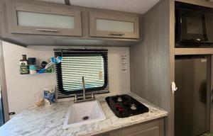 2022 Dutchmen RV Coleman 17B RV rental photo 8