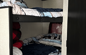 Rocco’s RV Rental | Fully Equipped Jayco Sleeps 8
