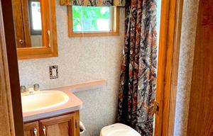Yogi Bear ™ Hide-A-Way