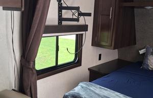 Free spirit fun weekend getaway travel trailer
