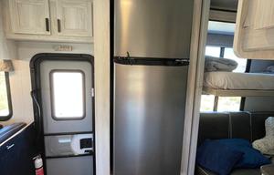 33ft Sunseeker special Bunkhouse Edition - "Sonny"