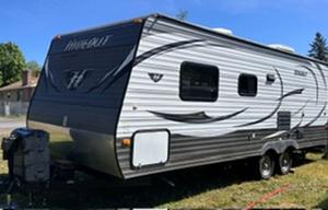 2015 Keystone Hideout 24BH