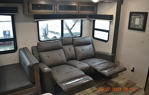 2022 Venture RV SportTrek ST327VIK