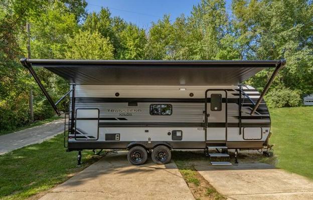 2023 Grand Design 235BH – Fully equipped!