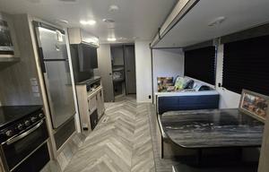 2022 Prowler 315BH RV rental photo 18