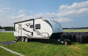 Traveler – Compact Comfort for Your Next Adventure