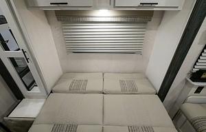 R-POD 193 w/King Size Bed **Delivery Offered**