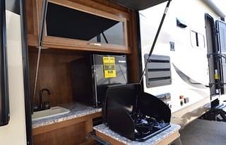 2018 Forrest River WIldcat 282 KBD