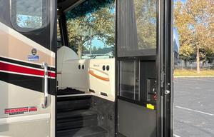 Itasca Meridian 36' Luxury Diesel