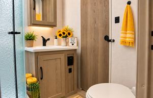Rockwood 2720IK | Roam in Style, Smile for Miles