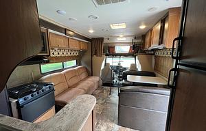 2018 Coachmen Leprechaun