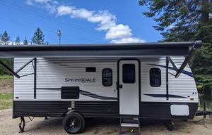 2021 Keystone travel trailer pet friendly