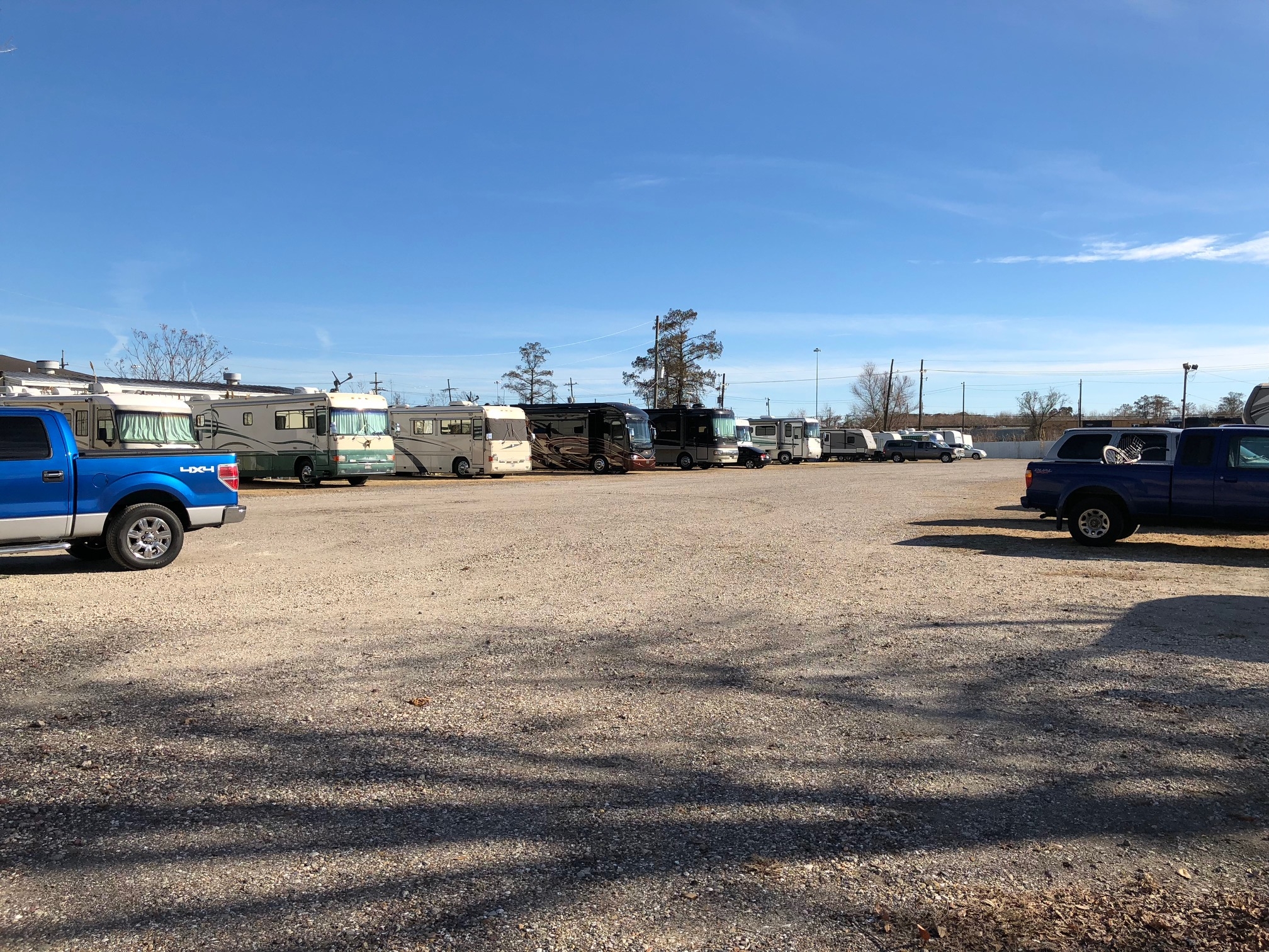 Three Oaks & A Pine RV Park