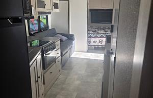2024 Coachmen RV Apex Ultra-Lite 300BHS RV rental photo 13