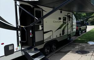 2022 Cougar Half-Ton 26 RBS RV rental photo 2