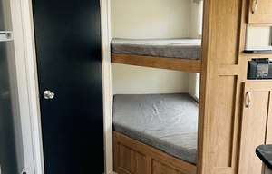 The Great Lakes Wagon -Sleeps 8