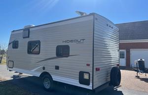 2019 Keystone Hideout 21.5'