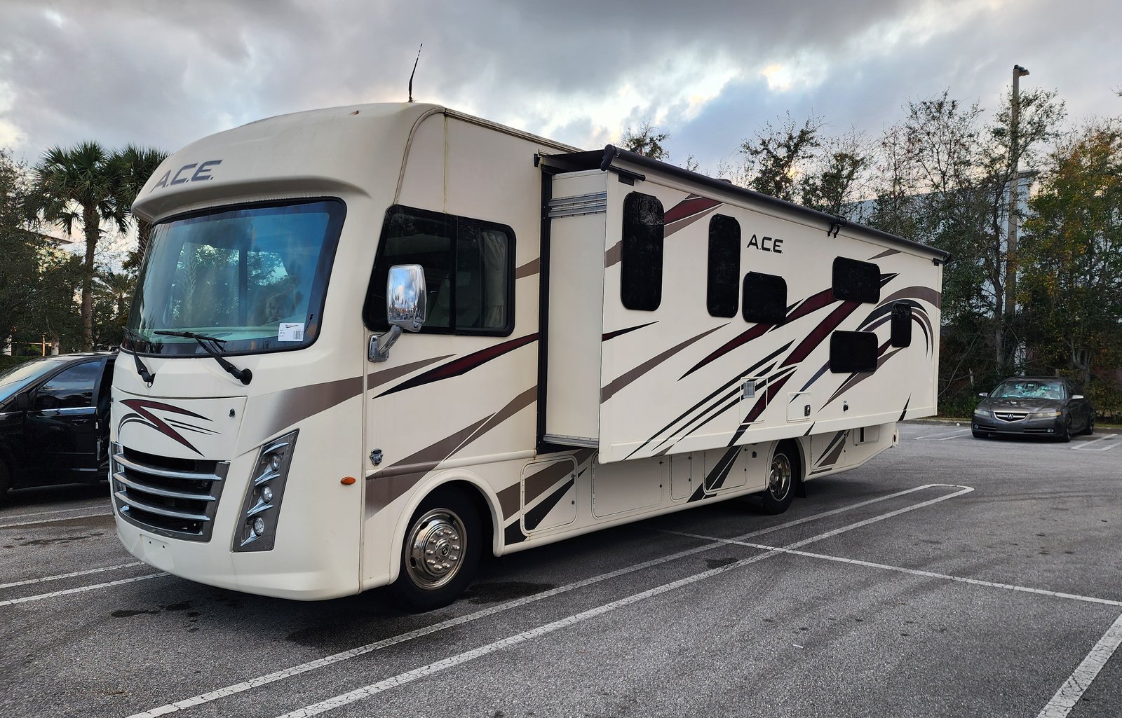 2019 Thor Motor Coach ACE 30.2