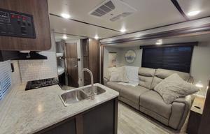 ♣Full size BUNKS♣Sleeps 6♣Private Queen master♣