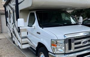 2015 Thor Motor Coach Freedom Elite 23H