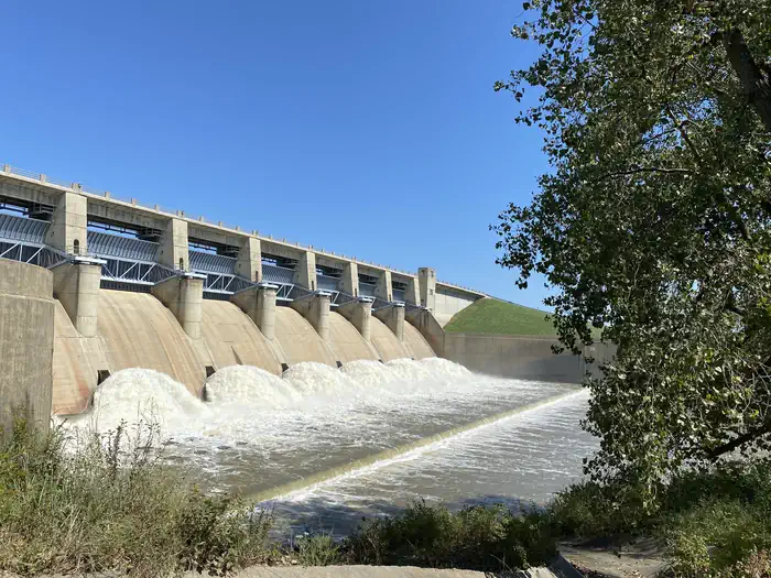 Damsite - Fall River Lake