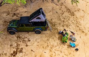 2023 Jeep Gladiator Rubicon W/RoogNest Camper Top