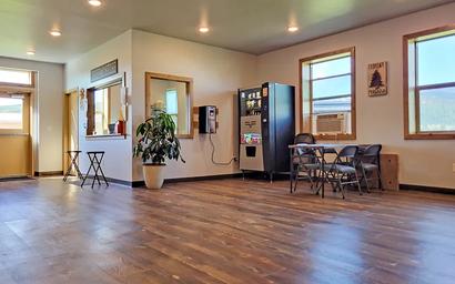 Copper Court RV Park | Anaconda, MT