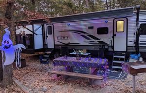 Lu&Ry's 2021 Puma bunkhouse