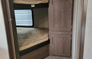 2019 Keystone RV Hideout 295BHS