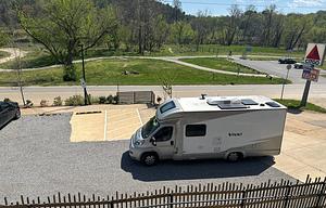 Itasca Viva 23L — European Chic on Wheels