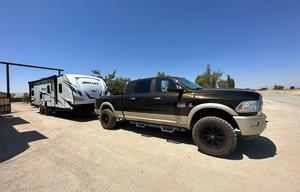 32ft Keystone Bullet. Sleeps 8!