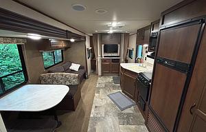 Family Adventure 2015 Jayco Bunkhouse | Sleeps 10