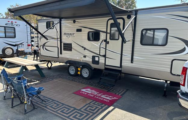 24’ keystone hideout! Double bunk!
