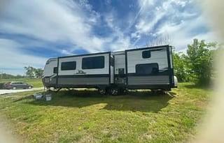 2022 Jayco 36’ – Sleeps 8,Private Bedroom,Spacious