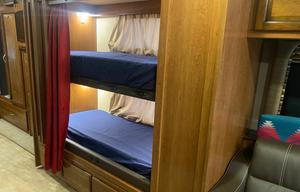 4K Solar & UNLIMITED POWER - Bunkhouse