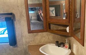 2007 Denali 28RLBS-M5 RV rental photo 4